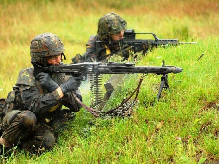 Bundeswehr stolz auf Transgender-Kommandeur — Bild: Gertrud Zach, U.S. Army / wikimedia.org (PD US Army)