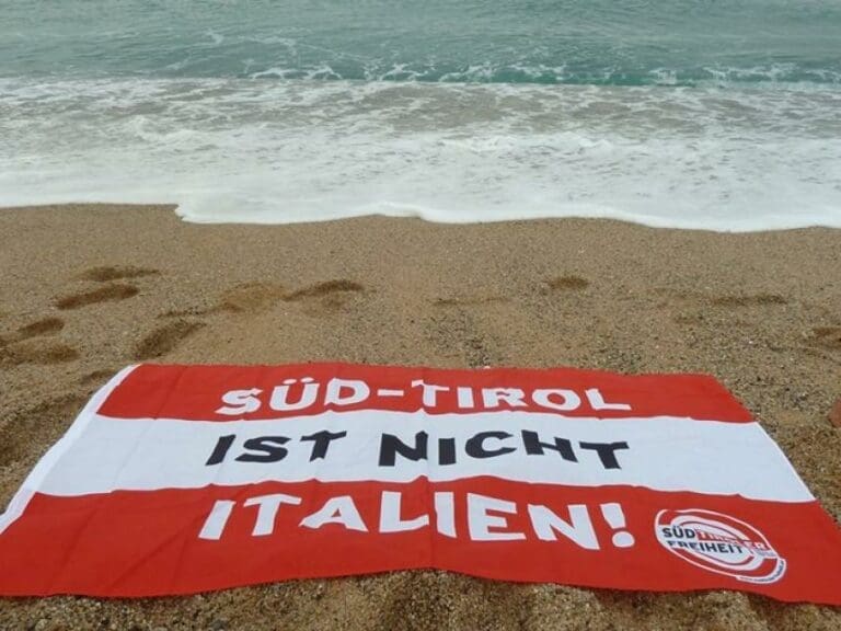 Loslösung Südtirols von Italien gefordert — Bild: Süd-Tiroler-Freiheit / Facebook