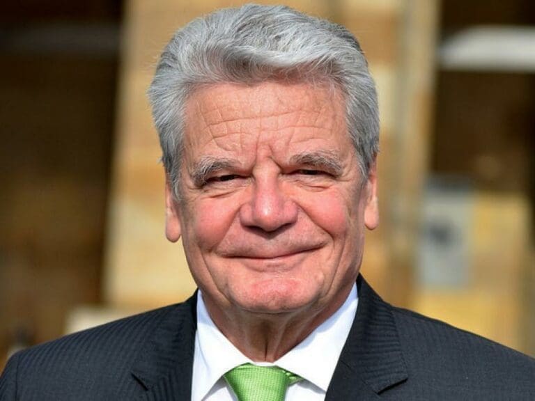 Gauck wurde Pate eines Bigamisten-Kindes — Bild: Dirk Vorderstraße / flickr  (CC BY 2.0)