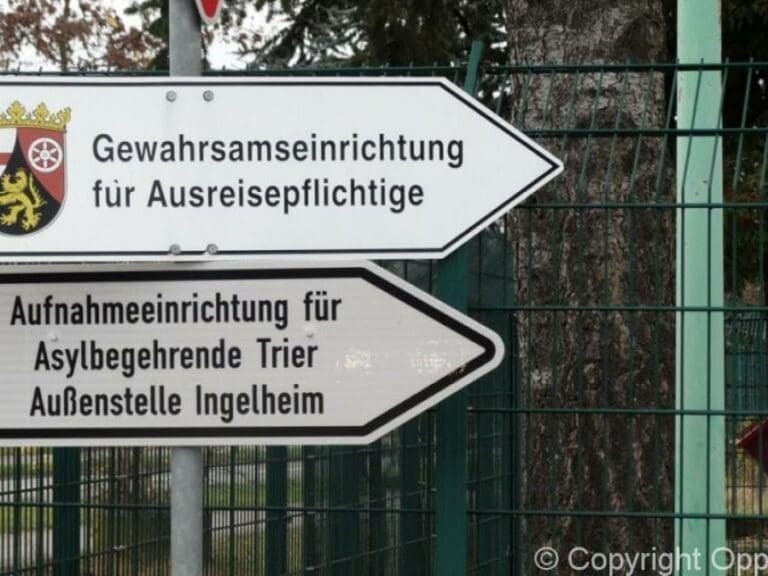 Kaum Abschiebungen: Reform des Bleiberechts — Bild: opposition24.de / flickr (CC BY-ND 2.0)