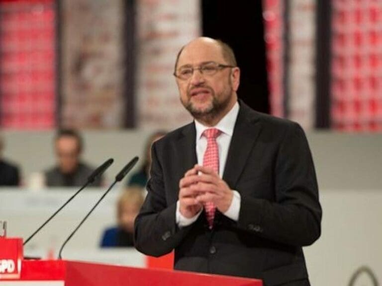 Politikwissenschaftler Niedermayer: Lage für Schulz und SPD ist dramatisch — Bild: Olaf Kosinsky / Wikimedia (CC-BY-SA-3.0-DE)