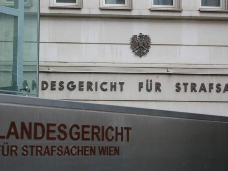 Afghanen verhöhnen Vergewaltigungs-Opfer — Bild: Sebastian Baryli / flickr (CC BY 2.0)