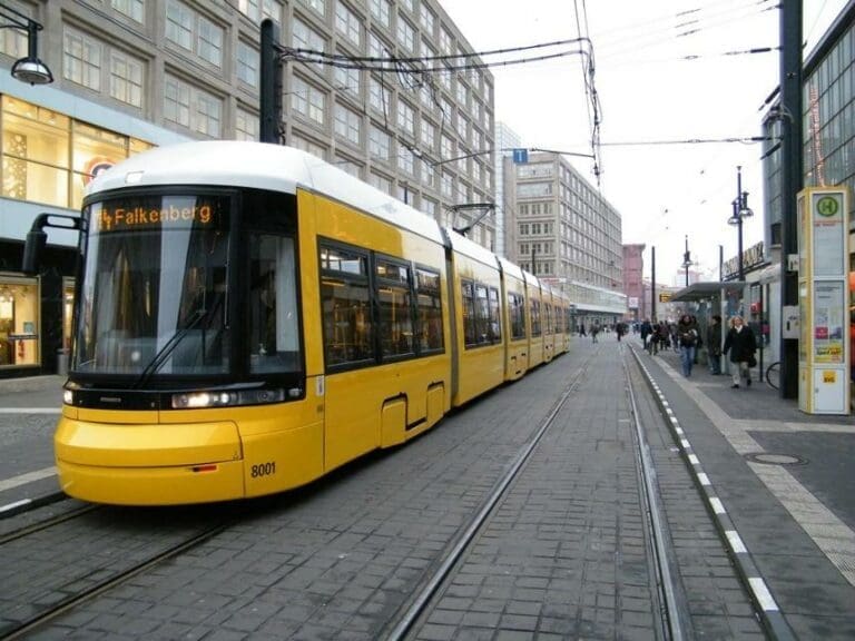 Nur gelogen? Muslima aus Bahn geworfen — Bild: kaffeeeinstein / flickr (CC BY-SA 2.0)