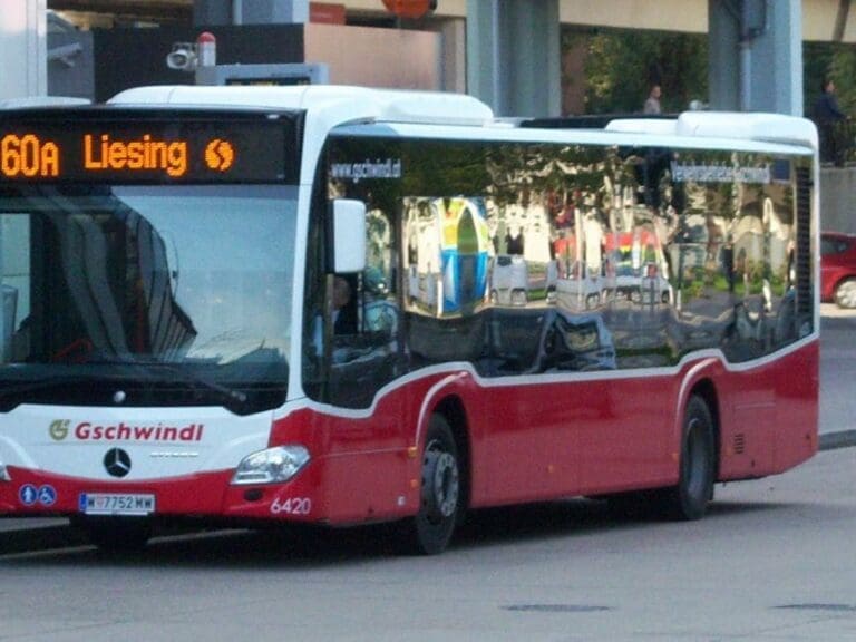 Schüsse auf Bus: Ausländer vermutet — Bild: My friend / Wikimedia (CC BY-SA 3.0)