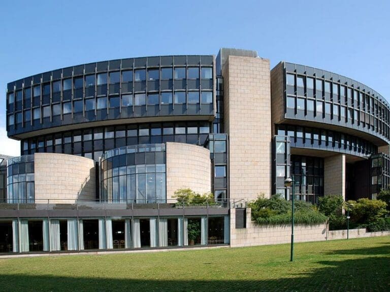 Nordrhein-Westfalen: Neuauszählung lässt CDU/FDP-Mehrheit wackeln — Bild: Mbdortmund / Wikimedia  (GFDL-1.2)