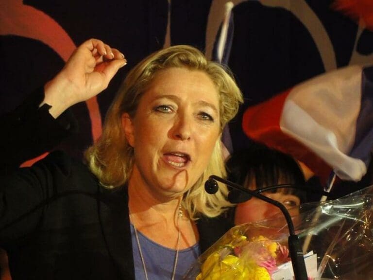 Marine Le Pen ist Nummer eins — Bild: Jérémy-Günther-Heinz Jähnick/Wikimedia(CC BY 3.0)