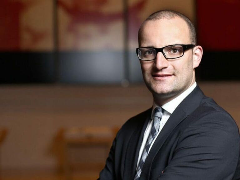 Spahn  für Abstimmung über UN-Migrationspakt — Bild: Stephan Baumann / Wikimedia (CC-BY-SA-3.0)