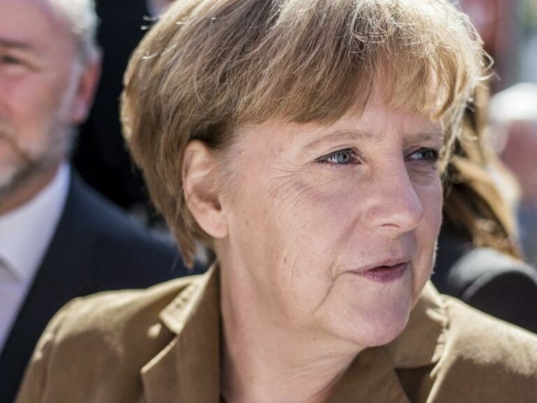 Studie: Merkel ist gefährlicher Risikofaktor — Bild: FNDE - Own work / Wikimedia CC BY-SA 4.0