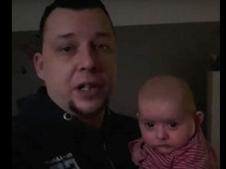 Vater verhindert mit Karateschlag Babyraub — Bild: Screenshot / https://www.youtube.com/watch?v=sH5eoSklkOs