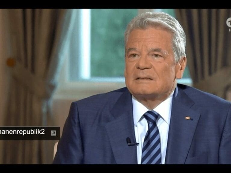 "Volksverräter": Gauck massiv beschimpft — Bild: Screenshot Youtube