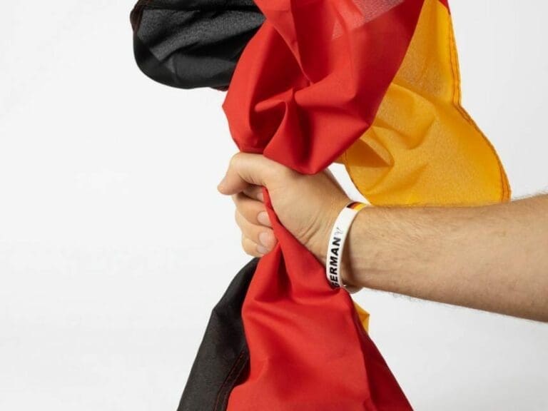 #unteilbar: Deutsche Fahne "rechts konnotiert" — Bild: Marco Verch / flickr.com / (CC BY 2.0)