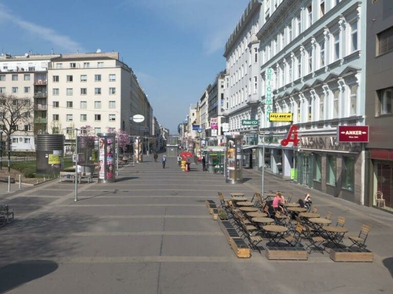 #Einzelfälle:  EU-weit gesuchter Schwerverbrecher lebte als “Flüchtling” unbehelligt in Wien — Bild: Gugerell / wikimedia.org (CC-Zero)