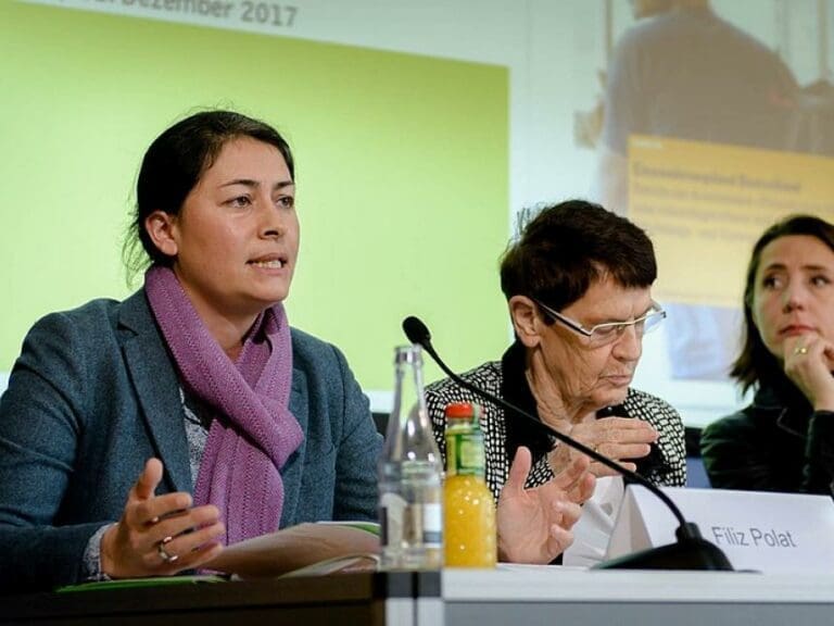 Grüne: Migrationspakt inhaltlich sofort umsetzen — Bild: wikimedia commons / (CC BY-SA 2.0)