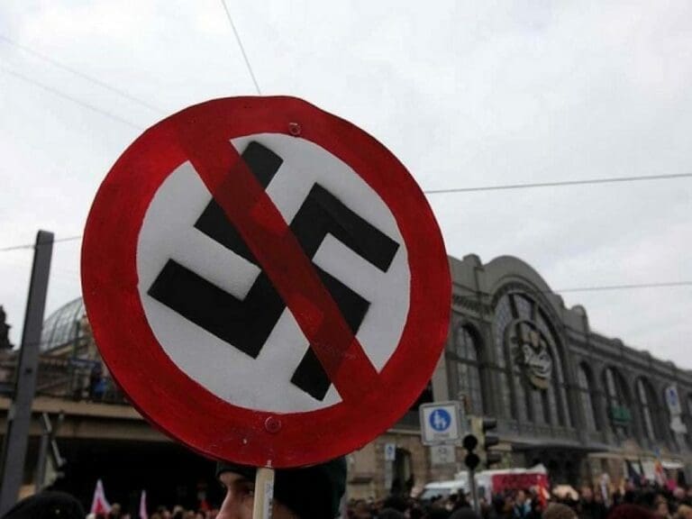 Anklage gegen Politiker, der "Naziattacke" erfand — Bild: Thomas Rossi Rassloff / flickr (CC BY 2.0)