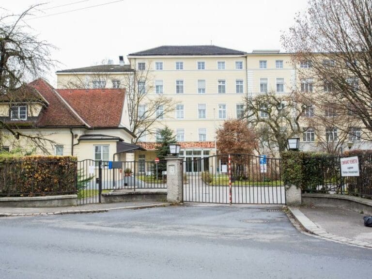 Wels wehrt sich gegen zweites Traiskirchen — Bild: Unzensuriert.at