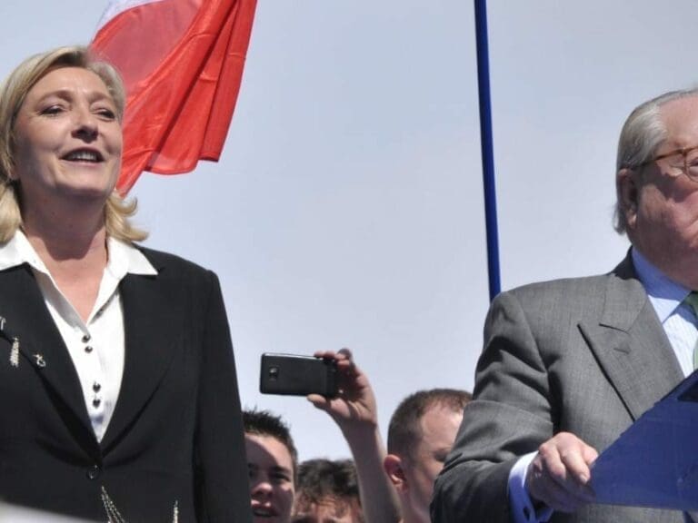Der Vertrauensmann und die Tochter des Teufels — Bild: Blandine Le Cain / Wikimedia (CC BY 2.0)