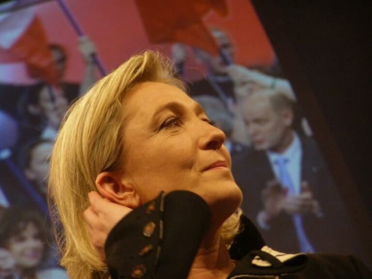 Front National: ORF wertet nach Belieben — Bild: Antoine Bayet/ wikimedia CC BY-SA 2.0