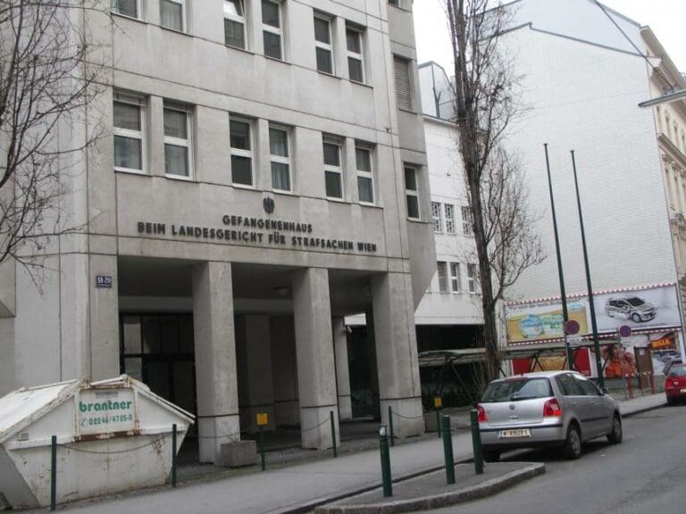 Algerier verursachte teuren Brand in Zelle — Bild: Unzensuriert.at