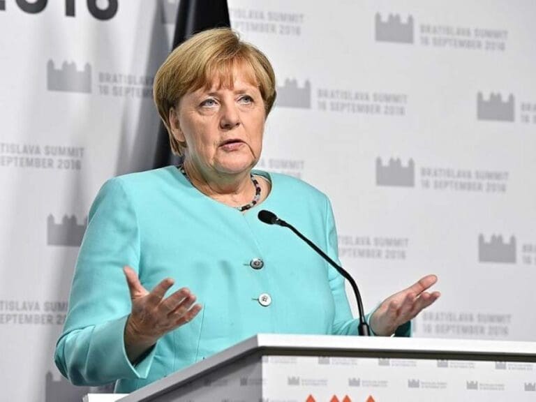 Angela Merkel sieht in rechts-konservativem Wahlerfolg Österreichs kein “Vorbild” — Bild: EU2016 SK / Wikimedia (CC0 1.0)