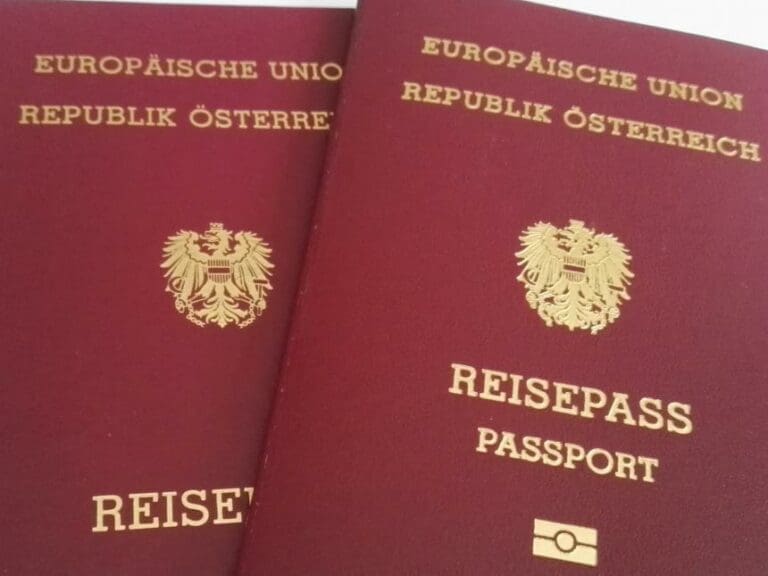 Rot-weiß-roter Pass-Boom bei Syrern und Afghanen — Z.V.g.