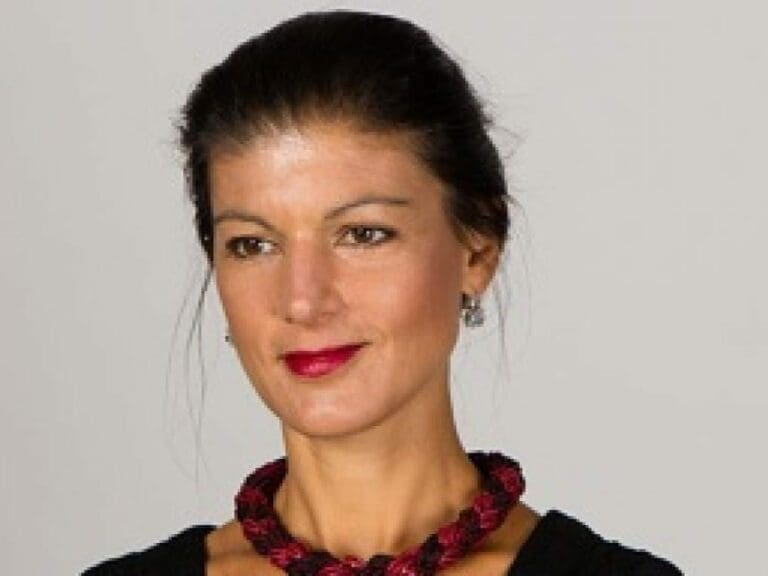 Antifa-Angriff auf Sahra Wagenknecht — Bild: Sven Teschke/ Wikimedia (CC BY-SA 3.0 DE)