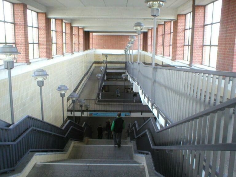 Berlin: Kopfgeld für U-Bahn-Treter — Bild: wikipedia.org/Jcornelius (CC BY-SA 3.0)