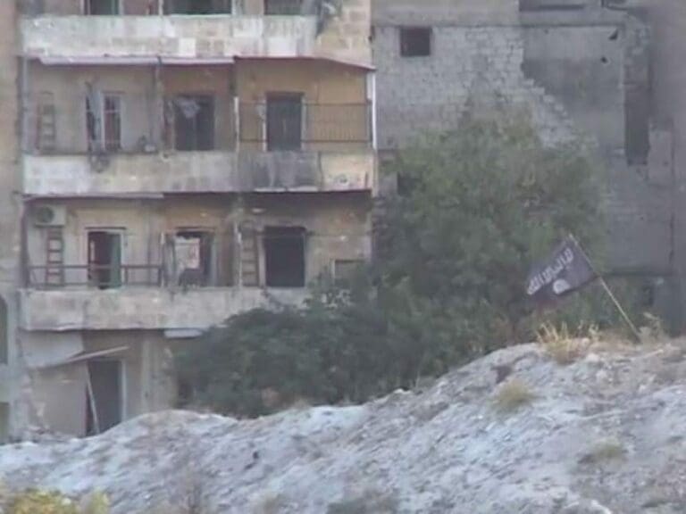 Sturm auf Mossul gut, Sturm auf Aleppo böse — Bild: Screenshot YouTube/ RT