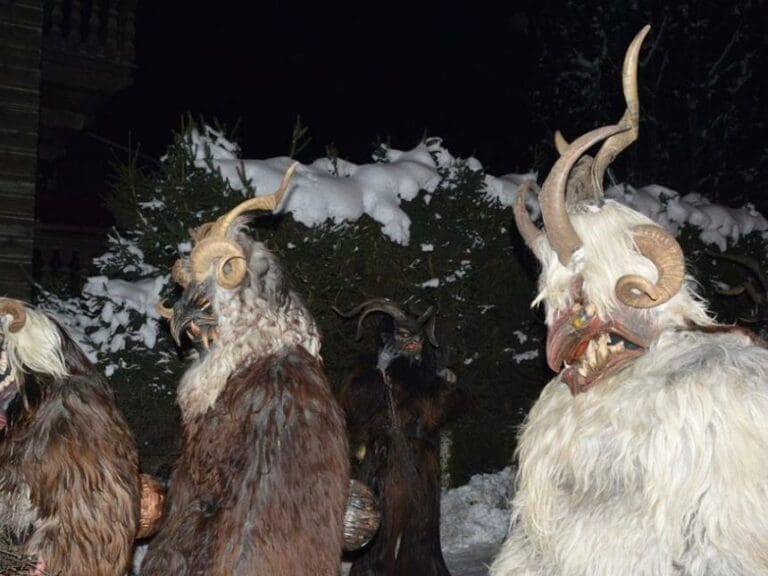 Asylantenattacke bei Perchtenlauf? — Bild: Wald1siedel / Wikimedia (CC BY-SA 4.0)
