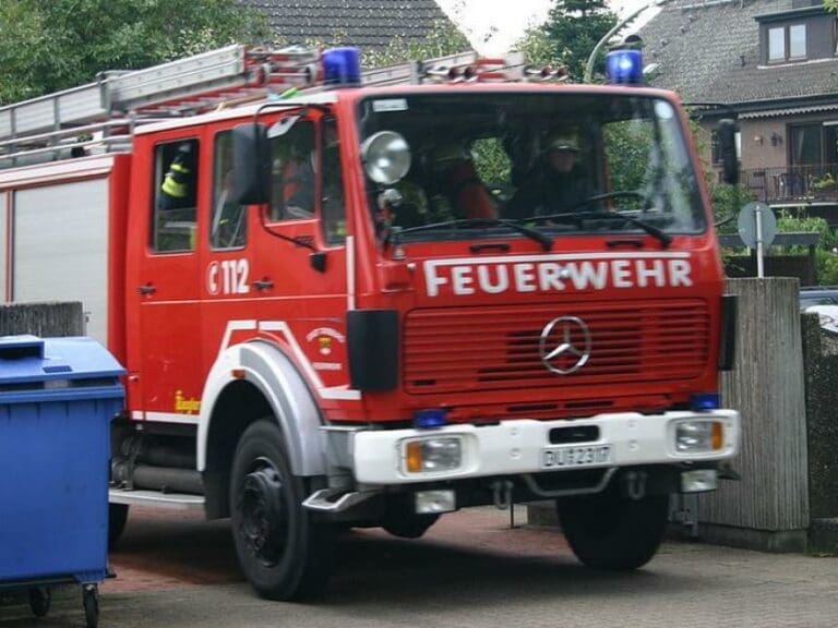 Feuerwehrleute von Asylanten bedroht — Bild: ZebraDS / Wikimedia gemeinfrei