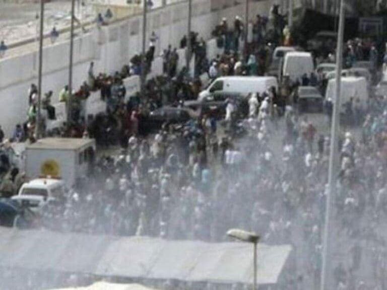 Hunderte Afrikaner stürmten Exklave Ceuta — Bild: Screenshot Twitter / ABC Espana