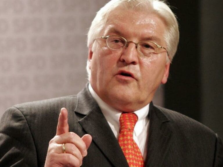 Bundespräsident Frank-Walter Steinmeier bezeichnet Ramadan als “selbstverständlichen Teil gemeinsamen Lebens in Deutschland” — Bild: Kuebi = Armin Kübelbeck / Wikimedia (CC BY-SA 3.0)
