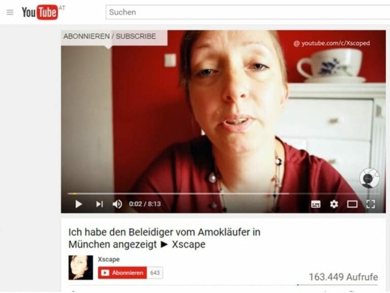Diese Frau zeigte Attentäter-Beleidiger an — Bild: https://www.youtube.com/watch?v=l37PbkT-0WM