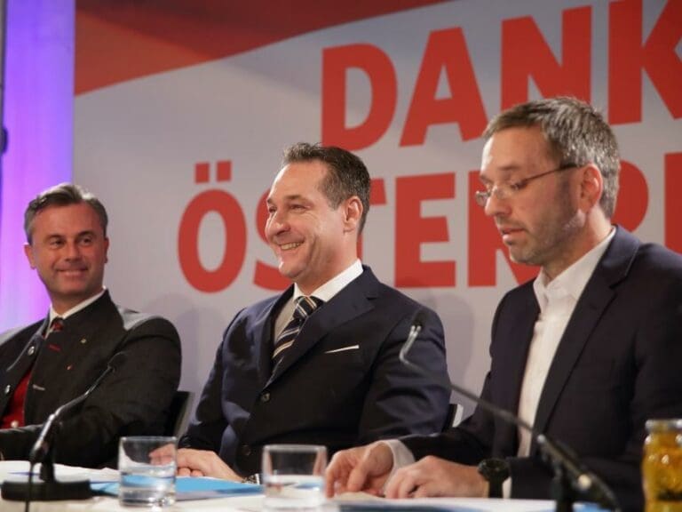 FPÖ will extremistische Antifa anzeigen — Bild: FPÖ
