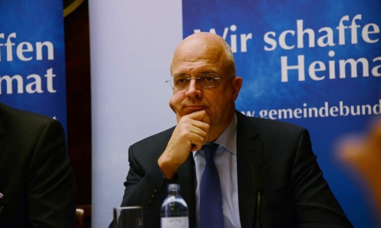 Warum zahlen wir Kindergeld ins Ausland? — Unzensuriert.at