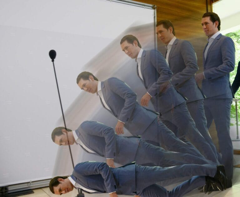 Kurz' Ikarus-Flug mit den Grünen — Unzensuriert.at