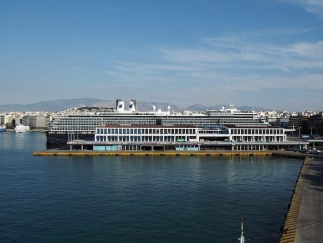 Hafen Piräus Athen