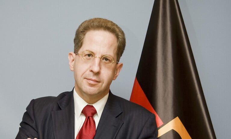 Hans-Georg-Maaßen — Bundesministerium des Innern / Sandy Thieme / Wikimedia CC BY-SA 3.0 de