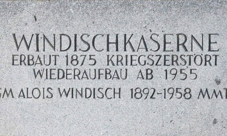 Tafel der Windischkaserne — Vzlt Arno Pusca