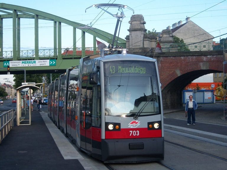Wiener Linien stellen Schulabbrecher ein — My Friend / Wikimedia (CC BY-SA 3.0)