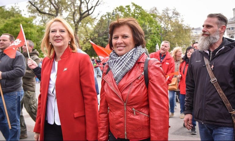 Renate Anderl und Doris Bures — SPÖ Presse und Kommunikation / Wikimedia CC-BY-SA-2.0