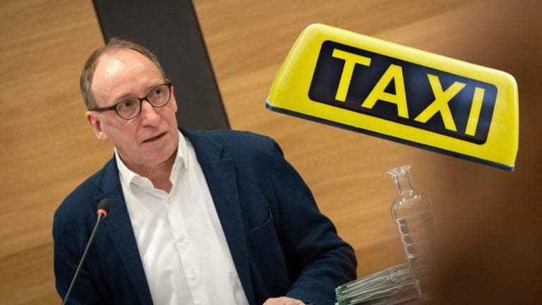 Minister Rauch und sein Team fahren gerne Taxi — Parlamentsdirektion / Ulrike Wieser bzw. Ralphs Fotos / pixabay.com - Komposition: Unzensuriert