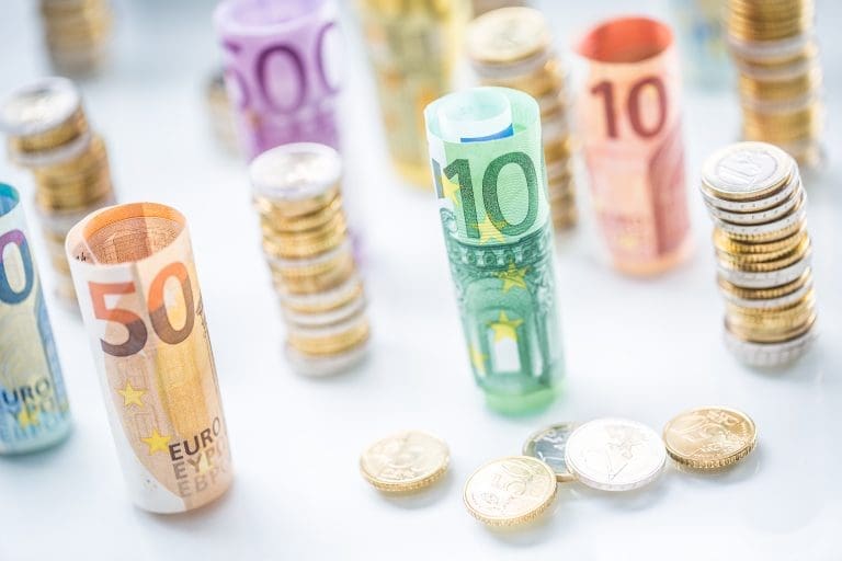 Grüne für Vermögenssteuer - ÖVP bleibt stumm — weyo / depositphotos.com