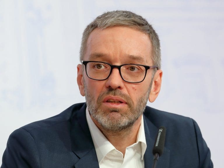 „Krone“: Kickl kündigt Perspektiven-Wechsel an — C.Stadler/Bwag / wikimedia.org (CC-BY-SA-4.0)