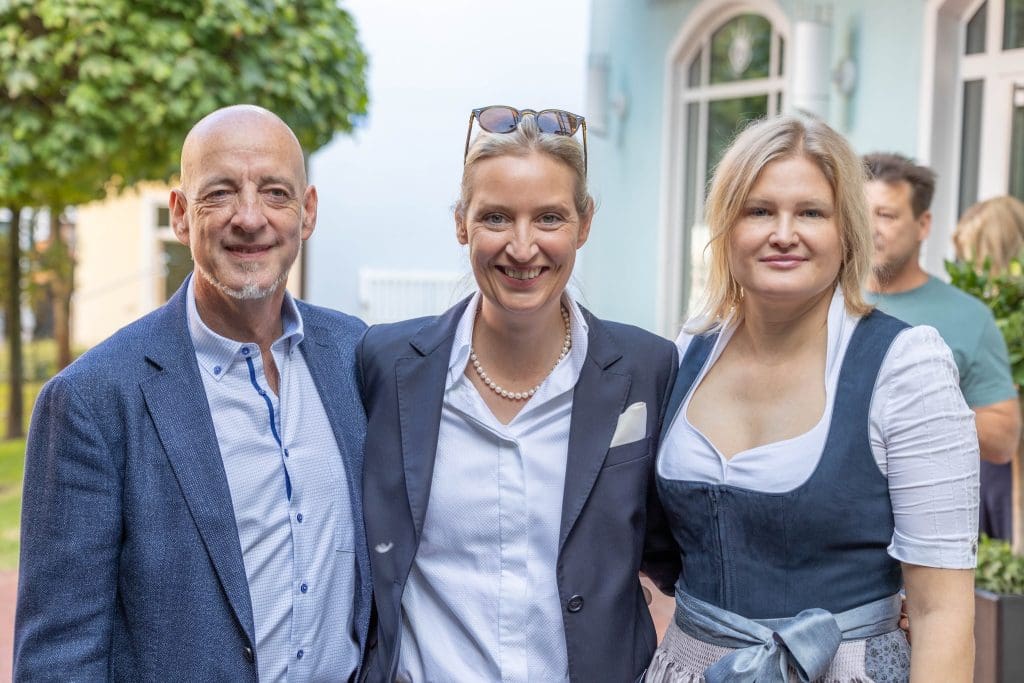 Martin Böhm, Alice Weidel, Katrin Ebner-Steiner (von links)