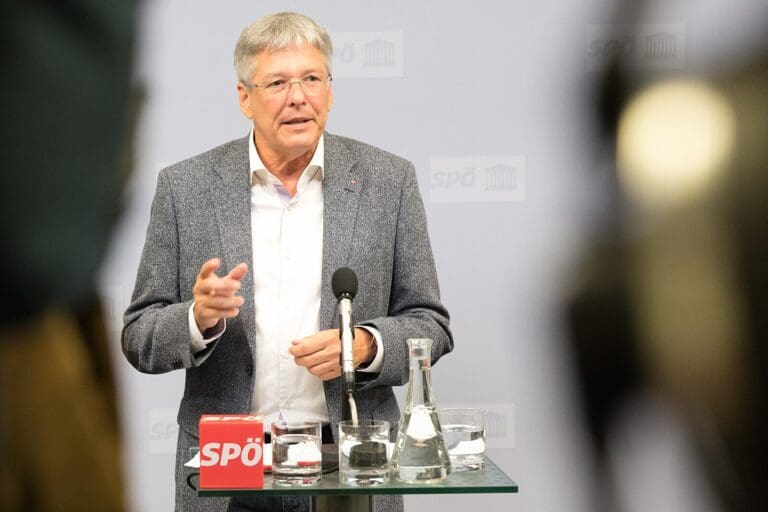 Im Wahlkampf-Finale überschreitet auch Kärntens SPÖ-Landeshauptmann Peter Kaiser alle Grenzen des politischen Anstands.