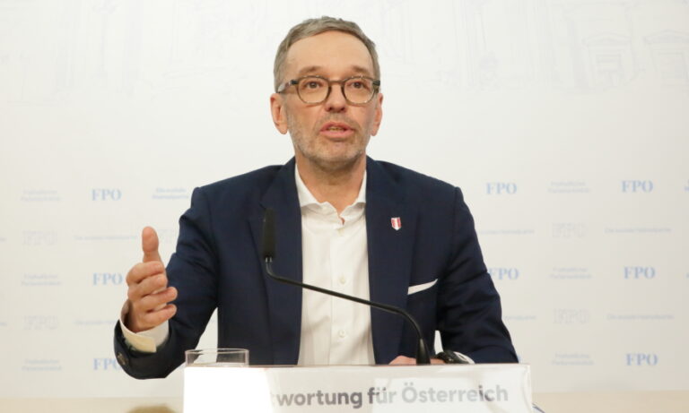 Kickl „Böcke der Vergangenheit rufen sich zu Gärtnern der Zukunft aus