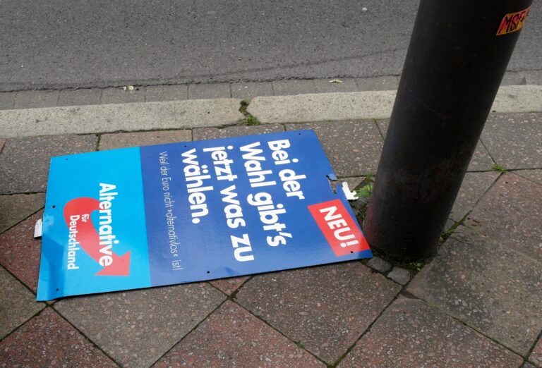 Berlin ist ein schweres Pflaster für die AfD. Aber auch hier wird sie stärker und stärker. Dabei nimmt jedoch auch die Panik und somit die Gewalt aus der linken Szene gegen die AfD zu.