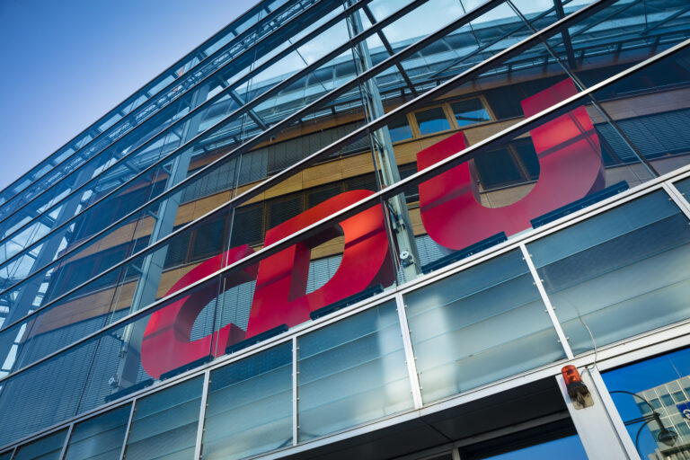 Unter Schwarz-Rot bleibt alles beim Alten — ElectricEgg / depositphotos.com
