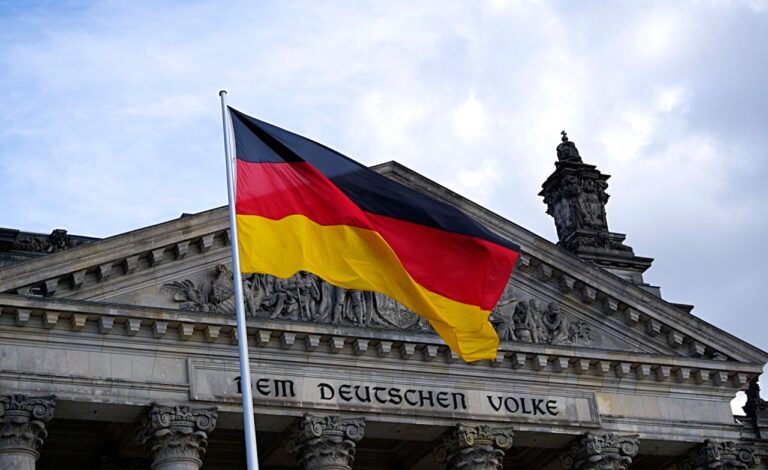 Linke Medien ärgern sich über “Stolzmonat” — Ingo Joseph Spe / pexels.com