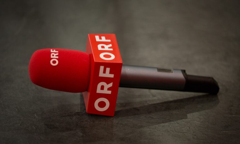 ORF Mikrophone — SPÖ Presse und Kommunikation / Wikimedia CC BY-SA 2.0